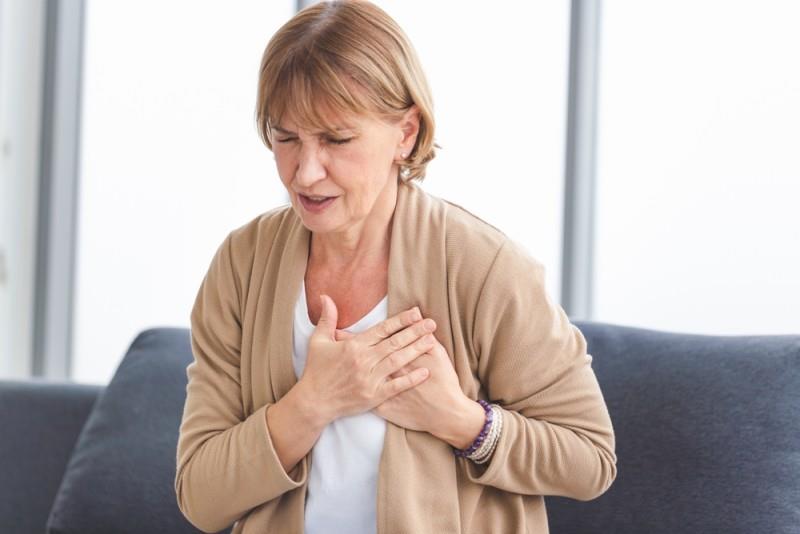 Pericardita: cauze, simptome, diagnosticare și tratament