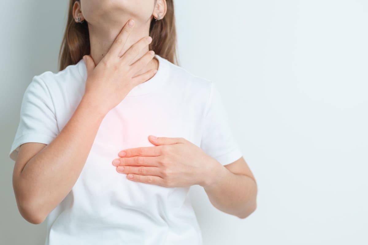 Esofagita: cauze, simptome, diagnostic si optiuni de tratament