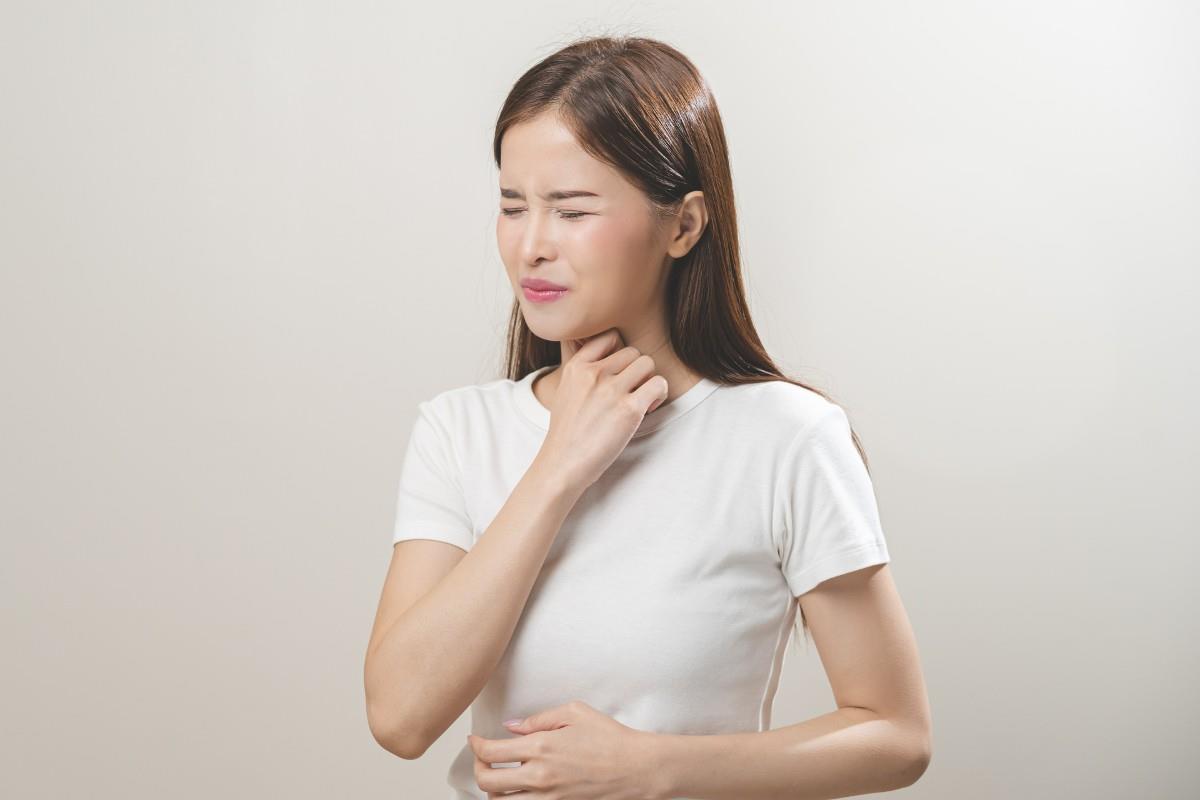Cancerul esofagian: cauze, simptome, diagnostic, tratament și prevenție