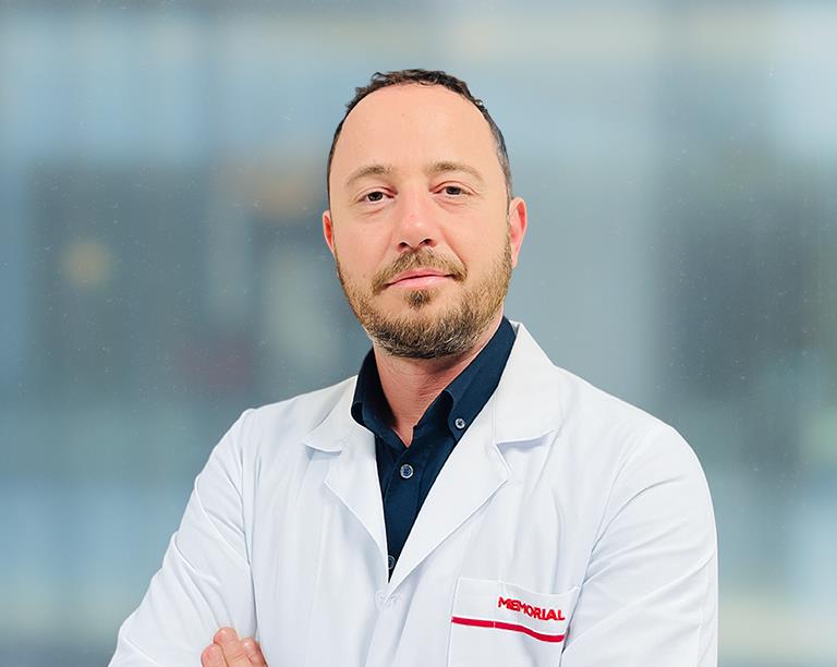 Dr. Răzvan Șerban