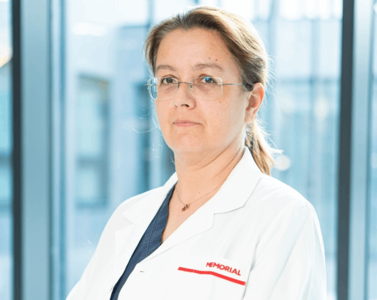 Dr. Andreea Benguș