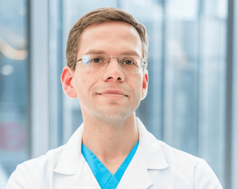 Dr. Andrei Voiosu