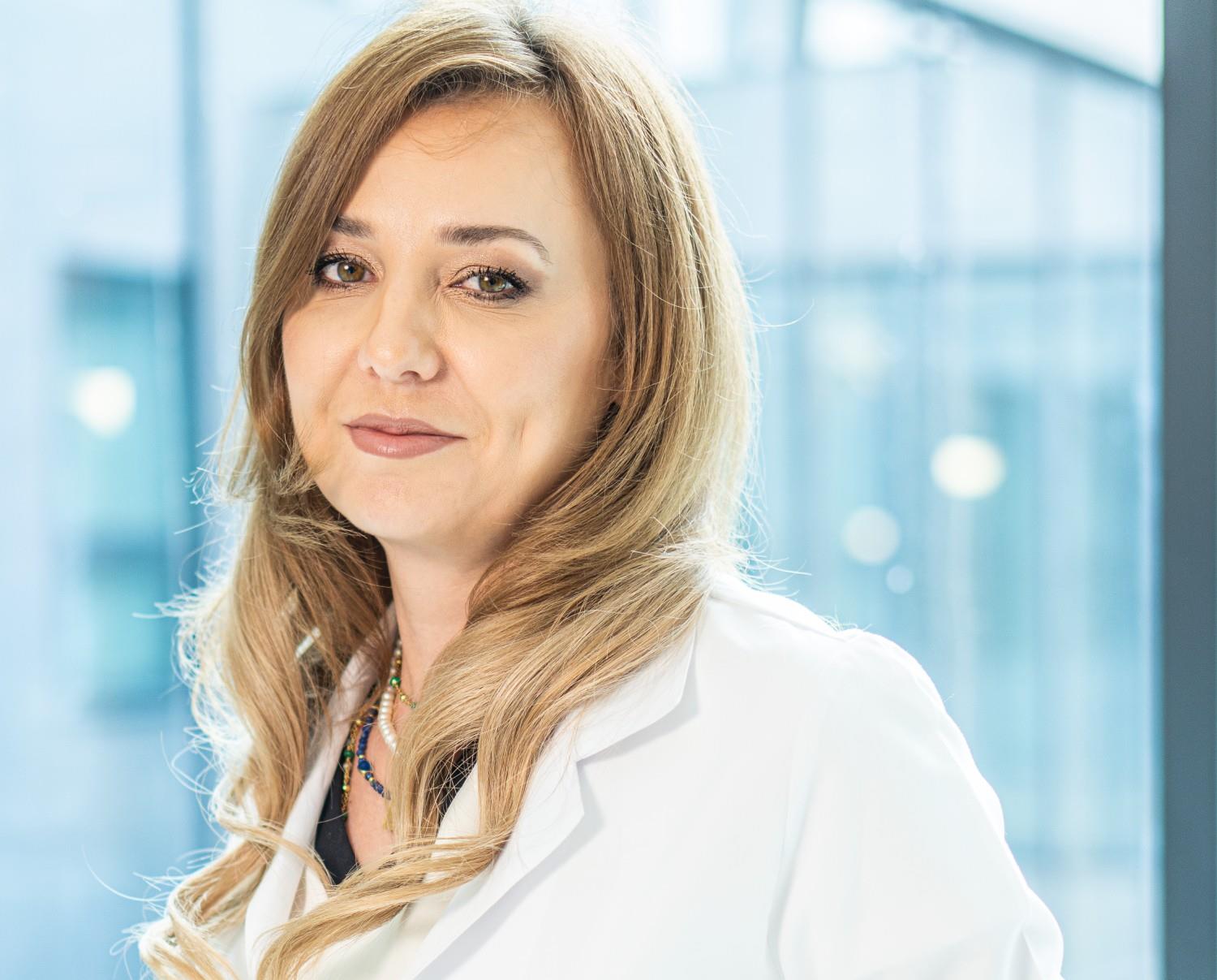 Dr. Cristiana Boitan