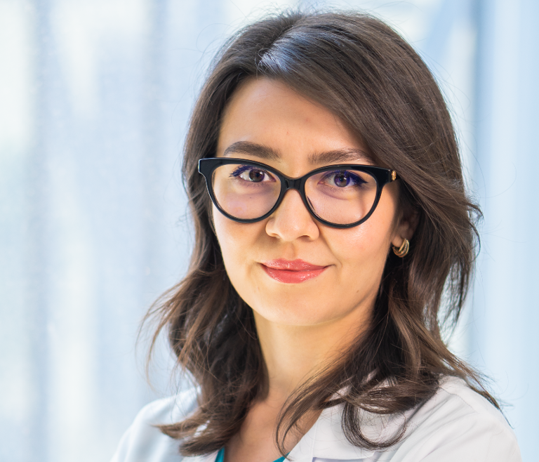 Dr. Ailin Septar