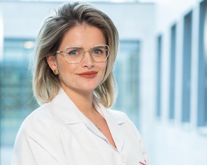 Dr. Gloria Simona Berteșteanu