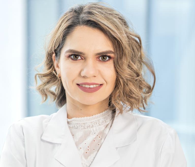 Dr. Cîrstea Anca