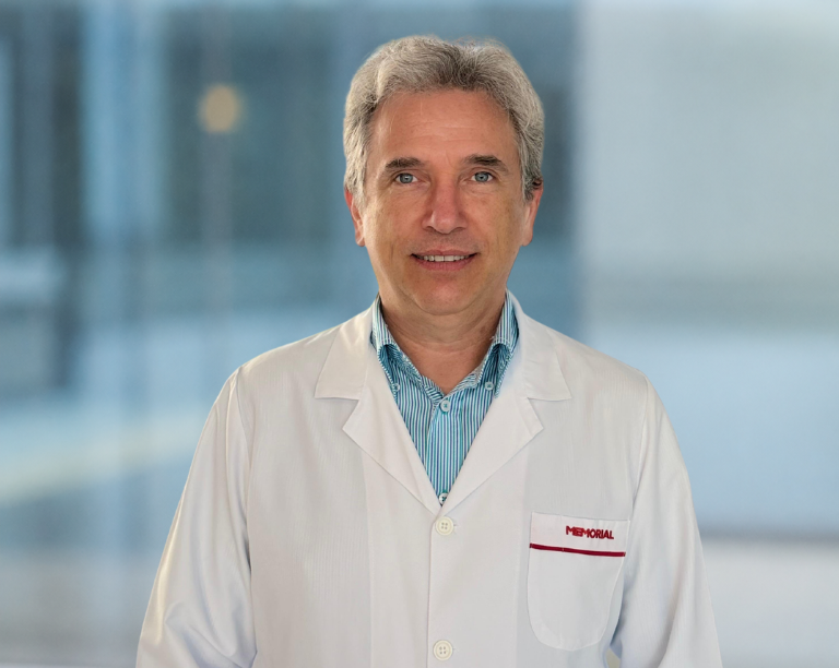 Dr. Dan Vasile
