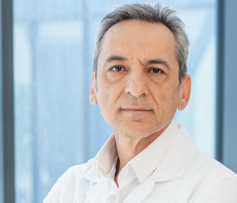 Dr. Dragoș Valentin Predescu