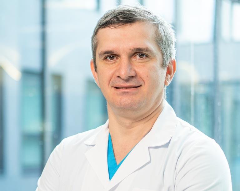Dr. Ionuţ Gobej