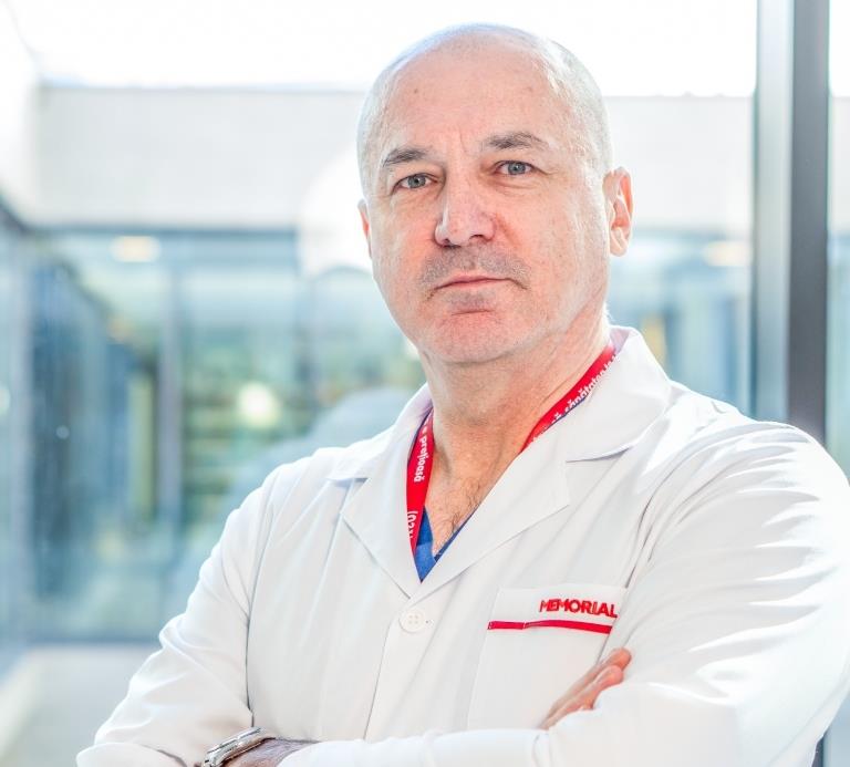 Dr. Rubin Munteanu
