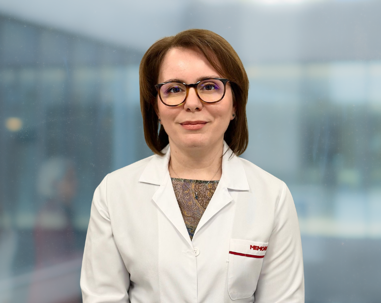 Conf. dr. Laura Răducu