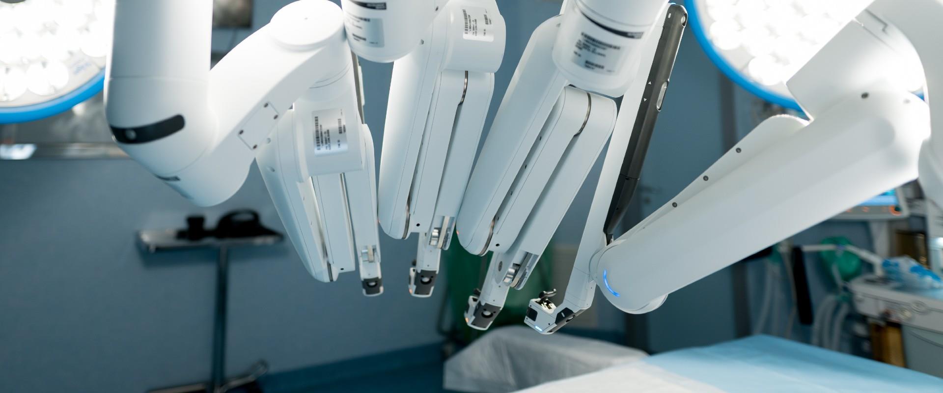 Chirurgie Urologică cu Robot Da Vinci Xi