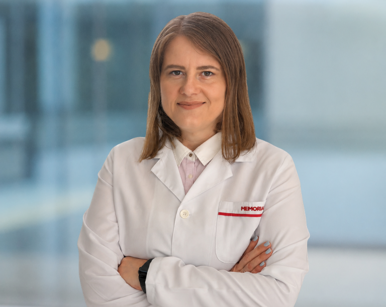 Dr. Andra Elena Nica
